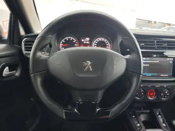 Peugeot 301