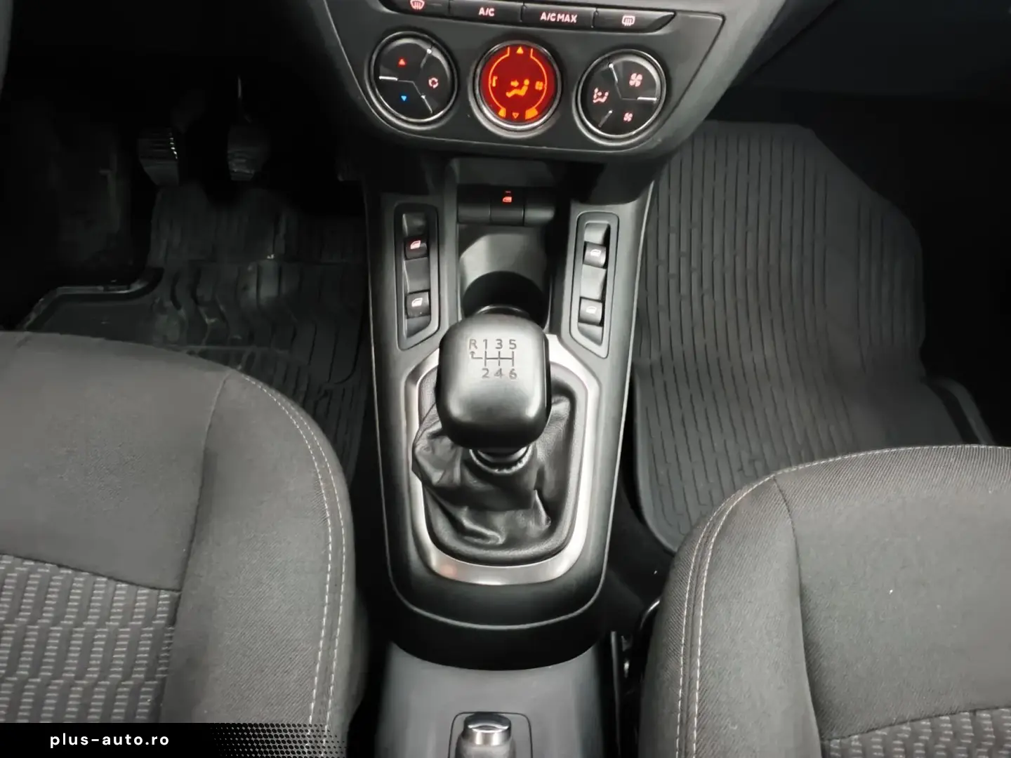 Peugeot 301