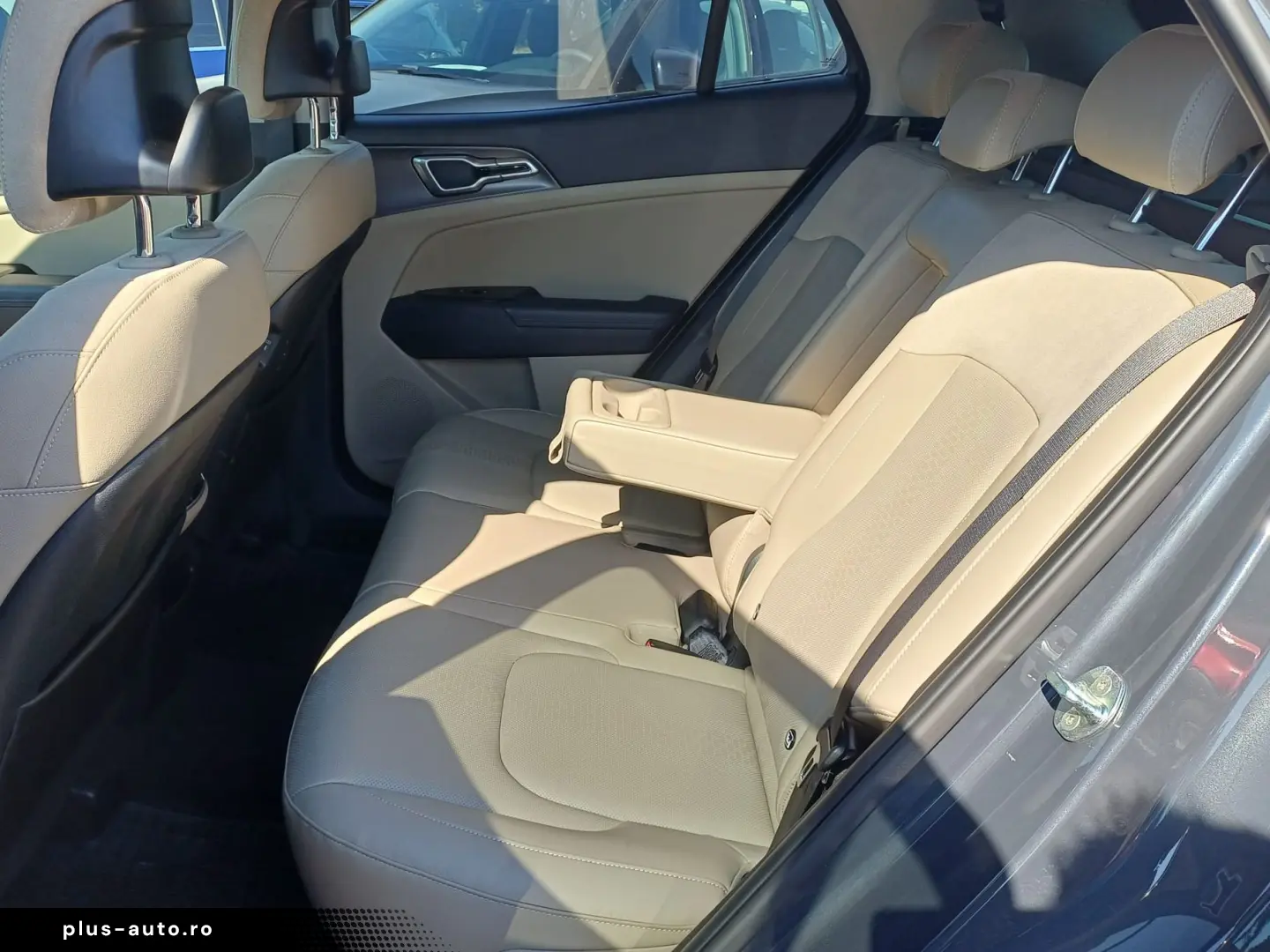 Kia SPORTAGE 1.6 T-GDI MHEV 180 CP 4x4 Business Line AT