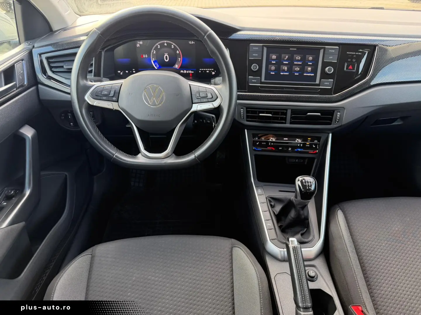 Volkswagen POLO Hatchback 2023