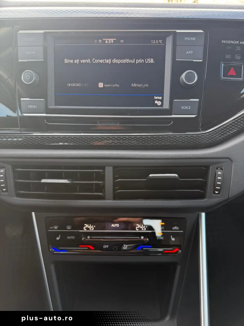Volkswagen POLO Hatchback 2023