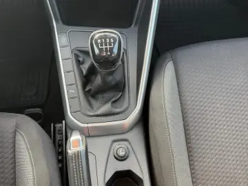 Volkswagen POLO Hatchback 2023