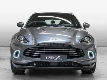 ASTON MARTIN DBX Magnetic Silver Onyx Black