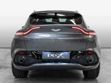 ASTON MARTIN DBX Magnetic Silver Onyx Black