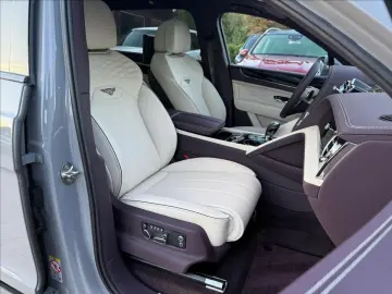 BENTLEY Bentayga 4.0 V8 EWB Azure 4WD Autom.  NAIM