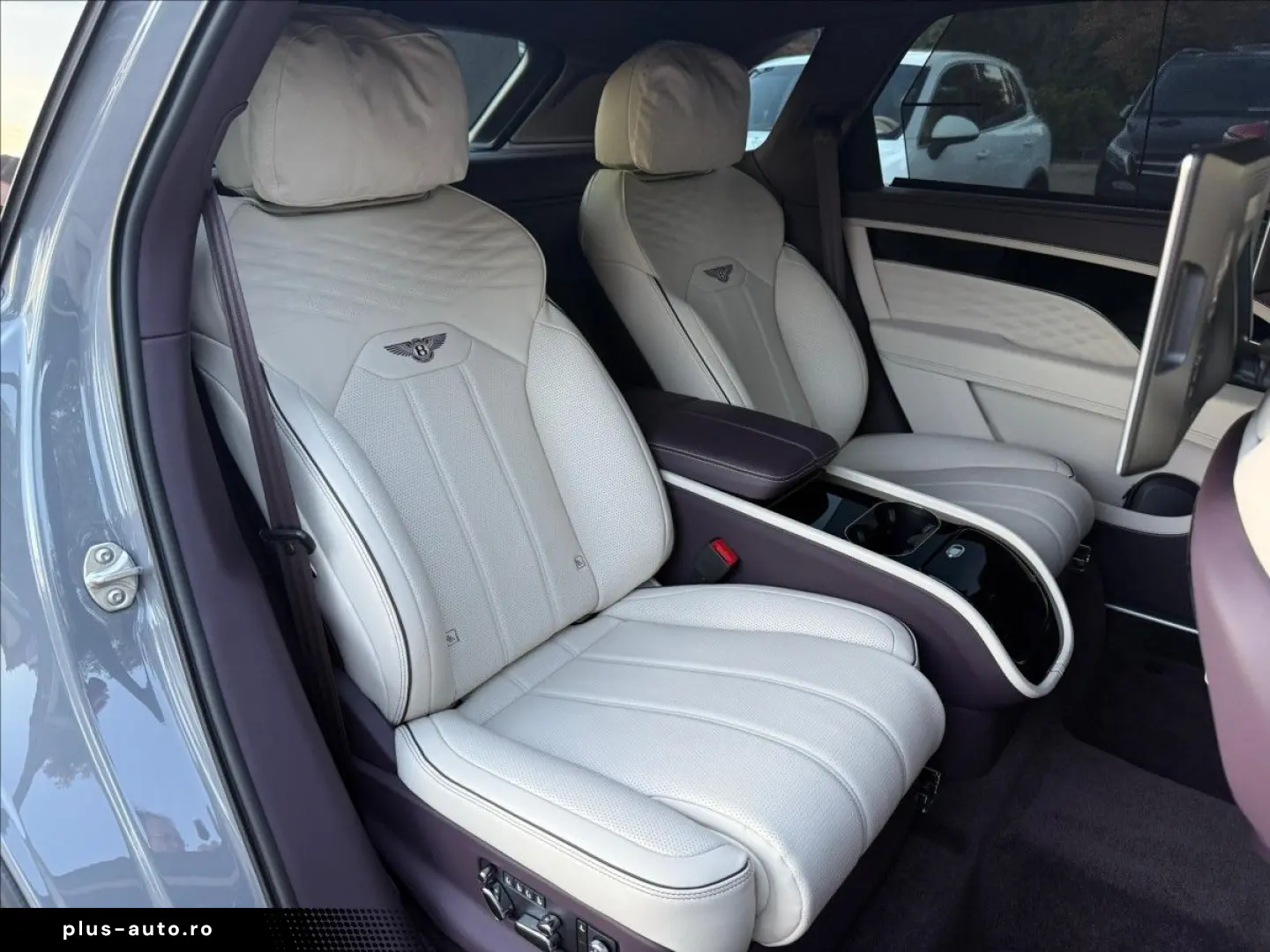 BENTLEY Bentayga 4.0 V8 EWB Azure 4WD Autom.  NAIM