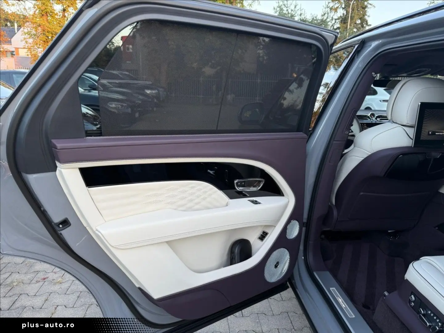 BENTLEY Bentayga 4.0 V8 EWB Azure 4WD Autom.  NAIM