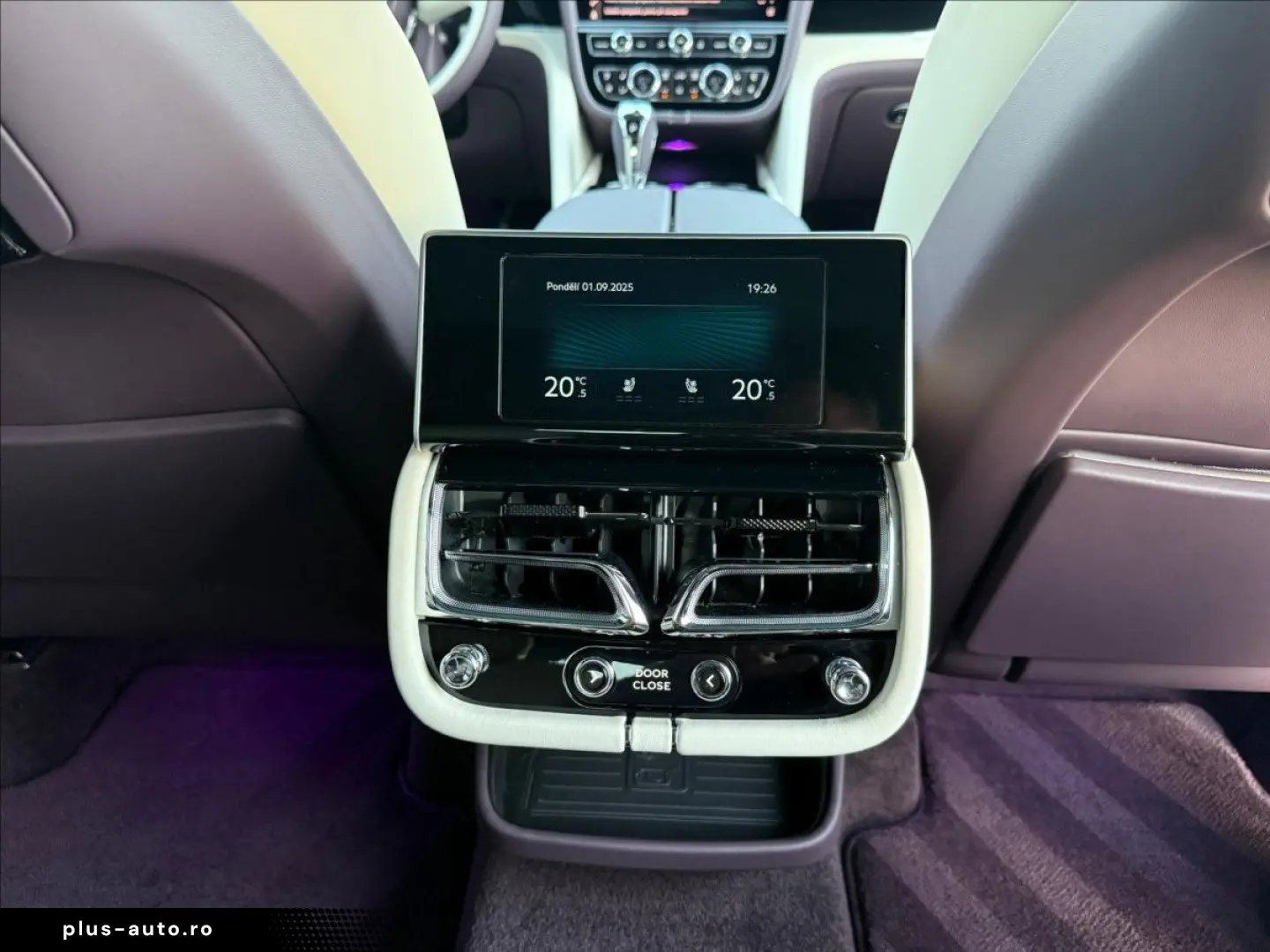 BENTLEY Bentayga 4.0 V8 EWB Azure 4WD Autom.  NAIM