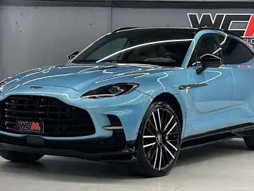 ASTON MARTIN DBX707 4.0 V8