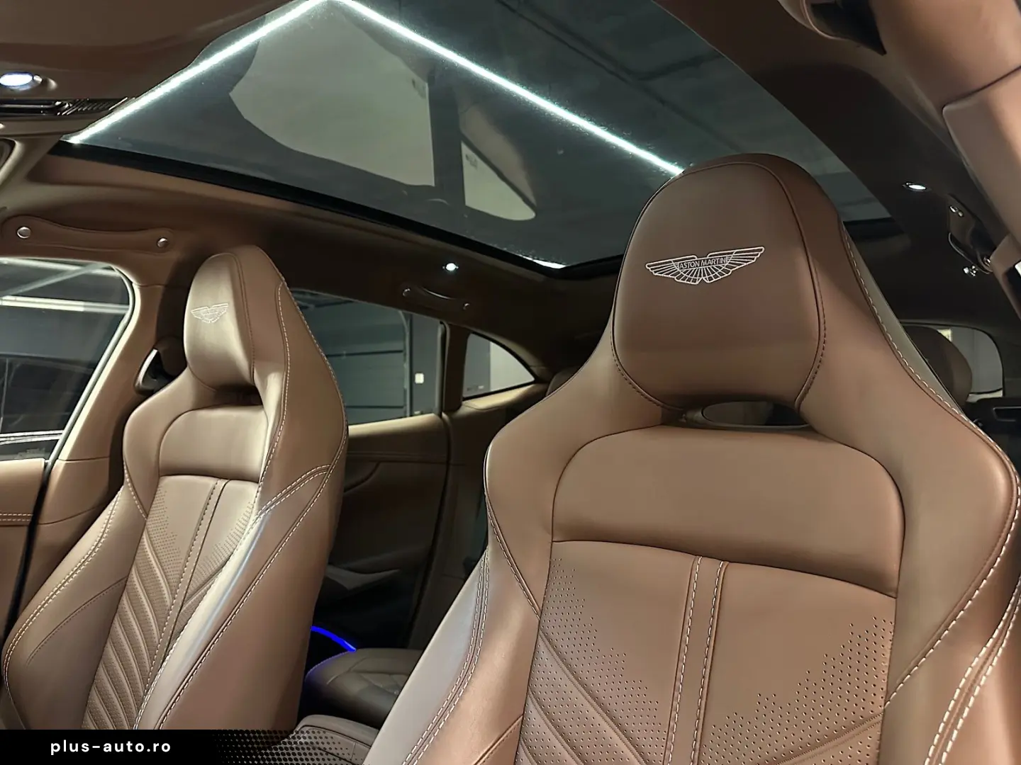 ASTON MARTIN DBX707 4.0 V8
