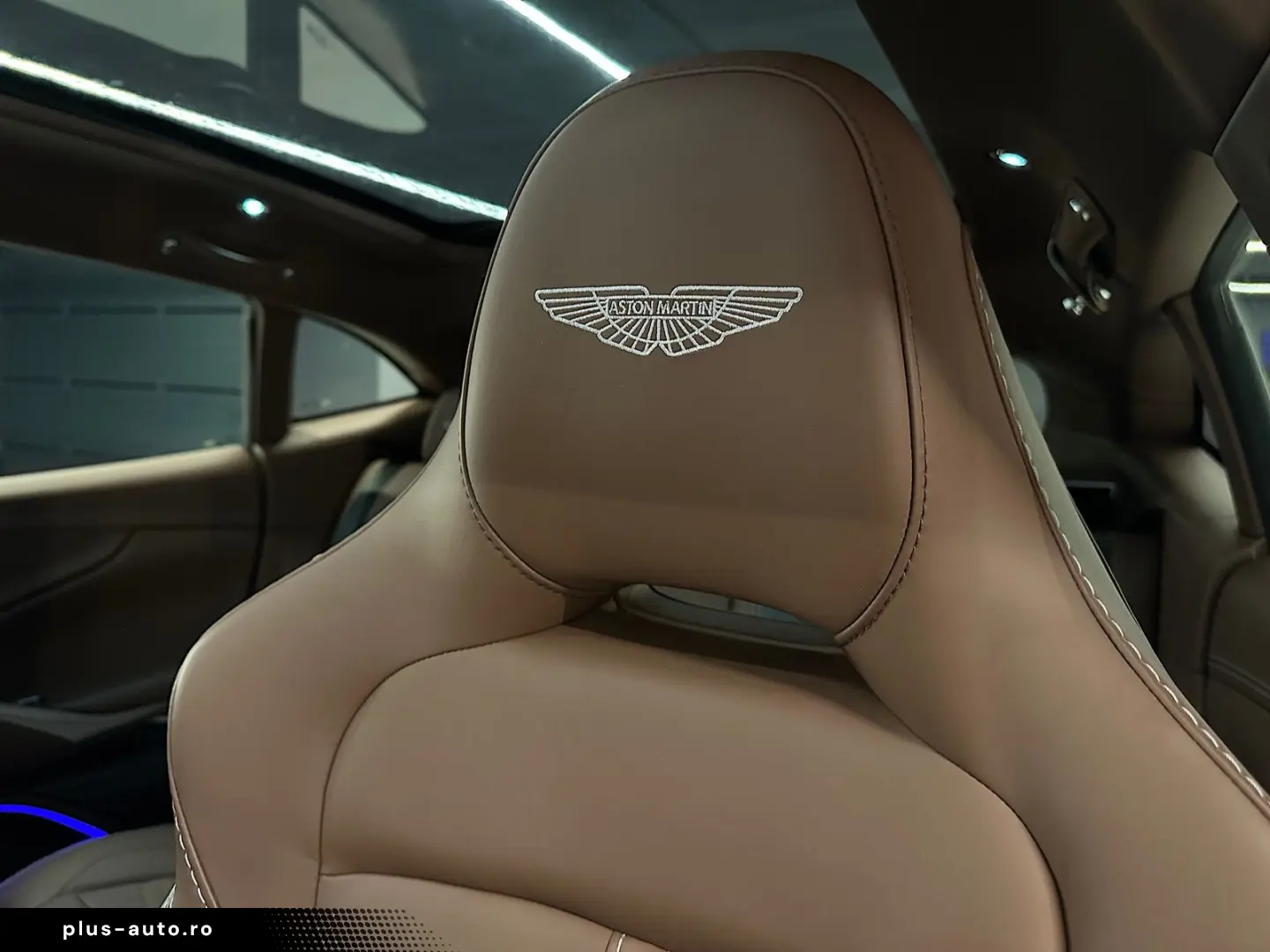 ASTON MARTIN DBX707 4.0 V8