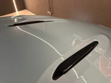 ASTON MARTIN DBX707 4.0 V8