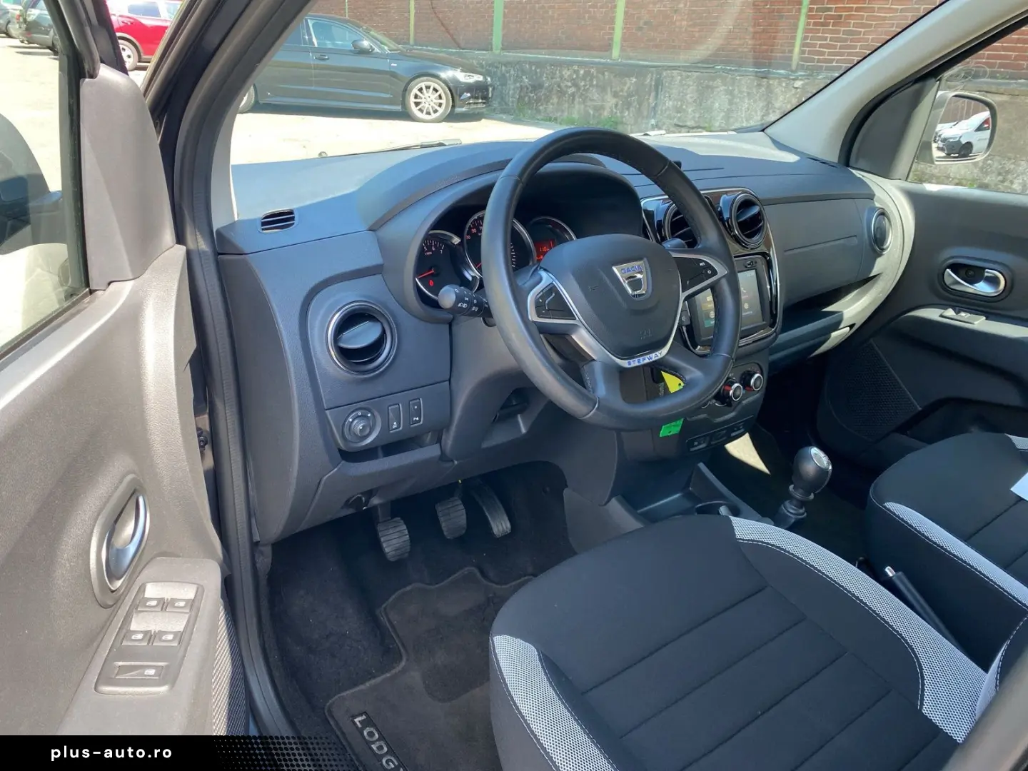 DACIA Lodgy Stepway Blue dCi 115 7 Sitzer PDC h Kamera