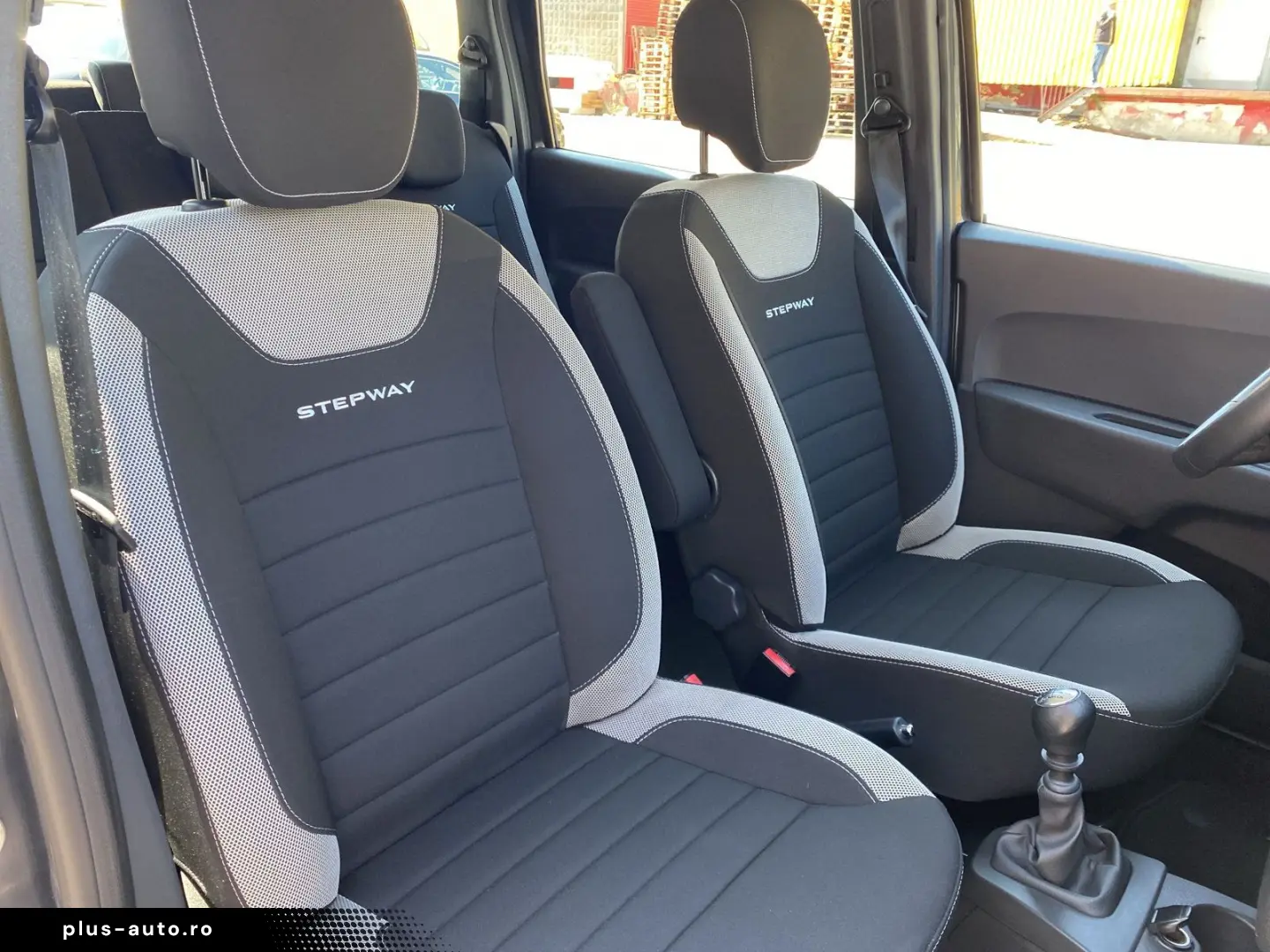 DACIA Lodgy Stepway Blue dCi 115 7 Sitzer PDC h Kamera