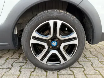 DACIA Lodgy Stepway   7-SITZER NAVI SITZH KAMERA CARPL
