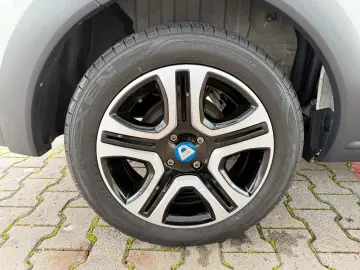 DACIA Lodgy Stepway   7-SITZER NAVI SITZH KAMERA CARPL