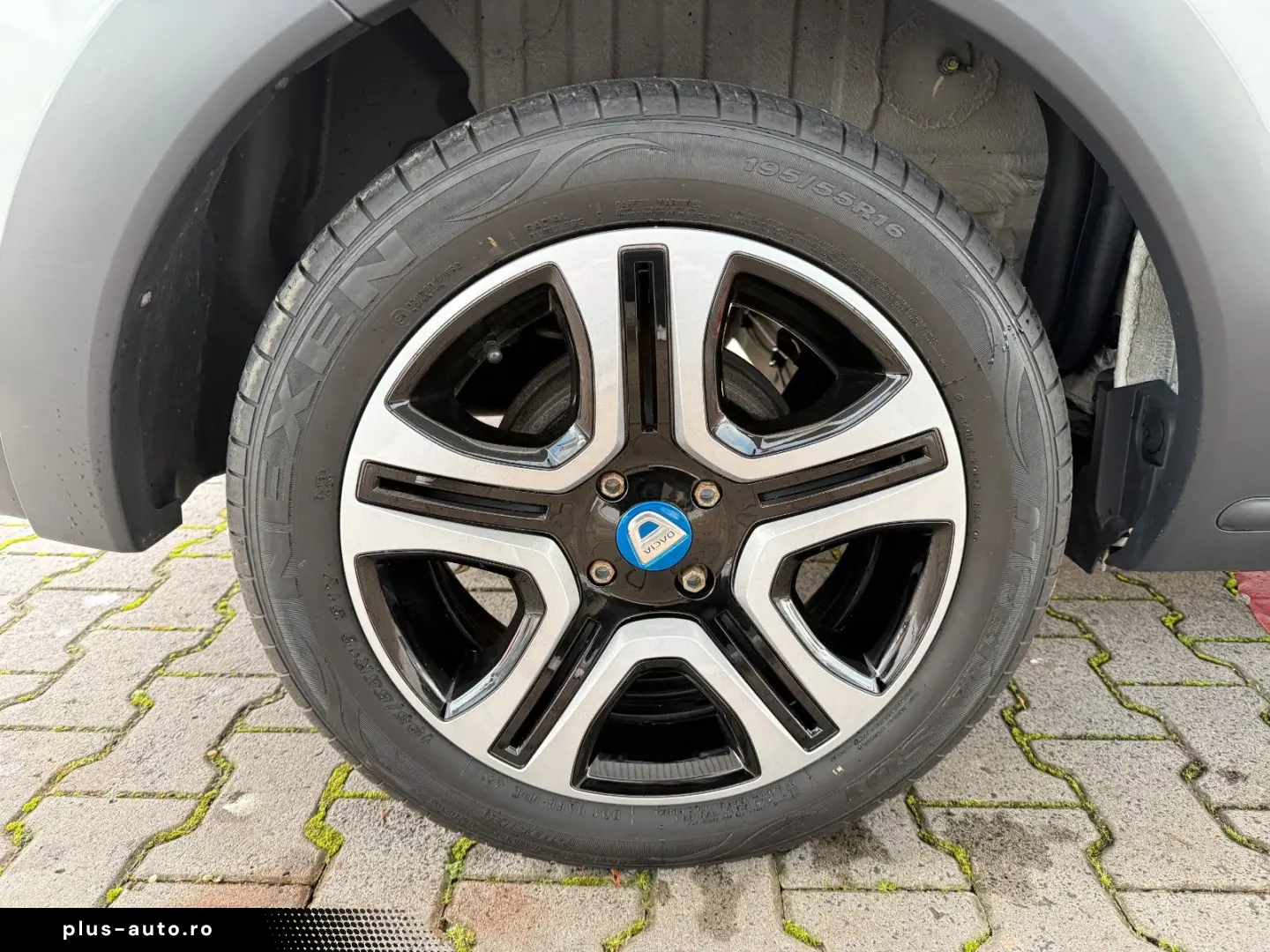 DACIA Lodgy Stepway   7-SITZER NAVI SITZH KAMERA CARPL