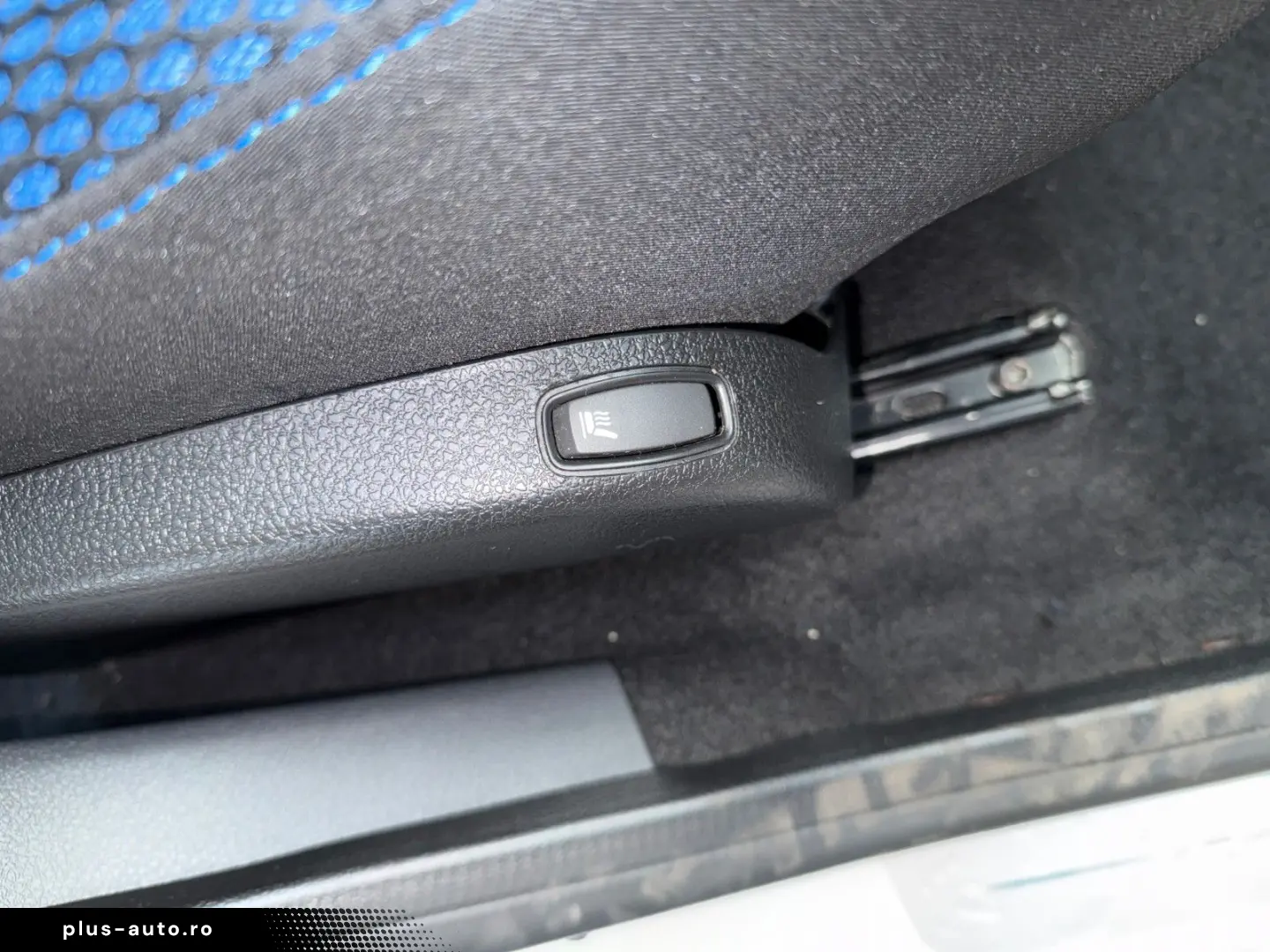 DACIA Lodgy Stepway   7-SITZER NAVI SITZH KAMERA CARPL