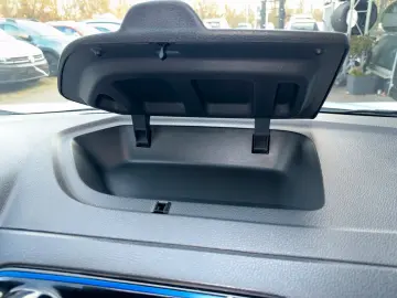 DACIA Lodgy Stepway   7-SITZER NAVI SITZH KAMERA CARPL