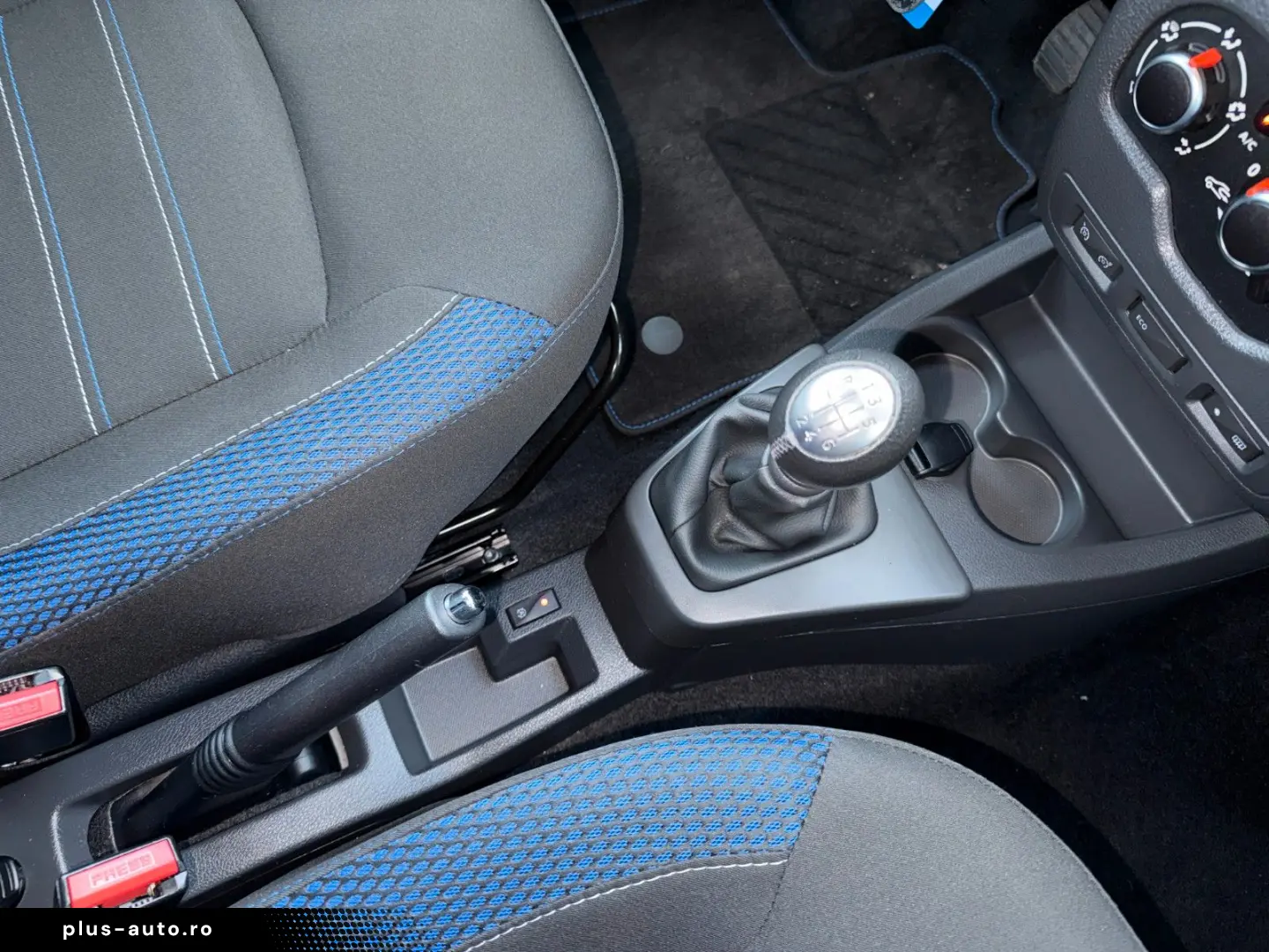 DACIA Lodgy Stepway   7-SITZER NAVI SITZH KAMERA CARPL