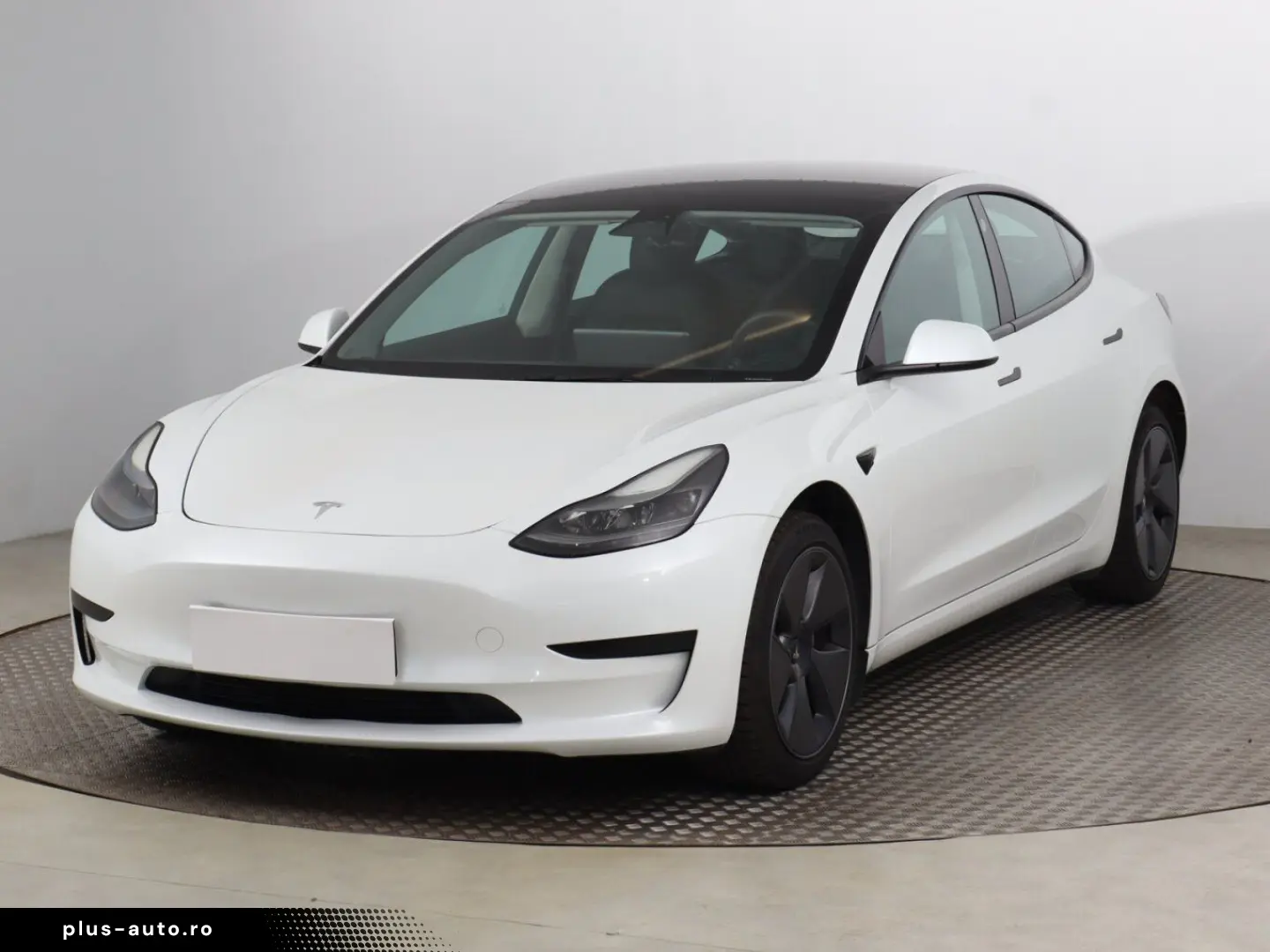 TESLA Model 3 Std Range Plus 55kWh 2022   Automatik