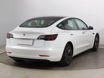 TESLA Model 3 Std Range Plus 55kWh 2022   Automatik