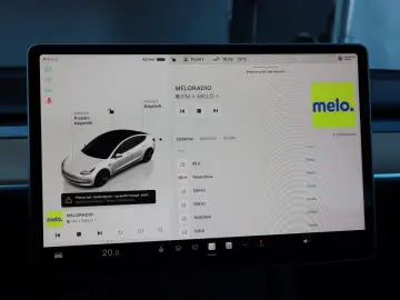 TESLA Model 3 Std Range Plus 55kWh 2022   Automatik