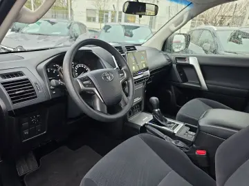 TOYOTA Land Cruiser Comfort 2.8 D4-D AHK Navi Kamera PD