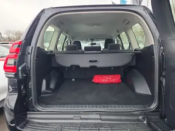 TOYOTA Land Cruiser Comfort 2.8 D4-D AHK Navi Kamera PD