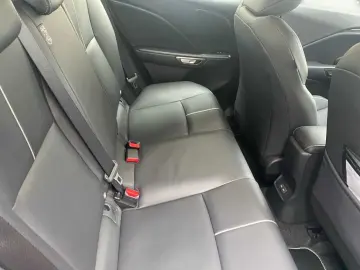 LEXUS LBX 1.5 Hybrid Relax LED SHZ KLIMA