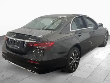 MERCEDES-BENZ E 300 e AMG  ALLRAD Pano 360 HUD Memor&hellip;