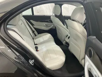 MERCEDES-BENZ E 300 e AMG  ALLRAD Pano 360 HUD Memor&hellip;