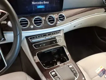 MERCEDES-BENZ E 300 e AMG  ALLRAD Pano 360 HUD Memor&hellip;