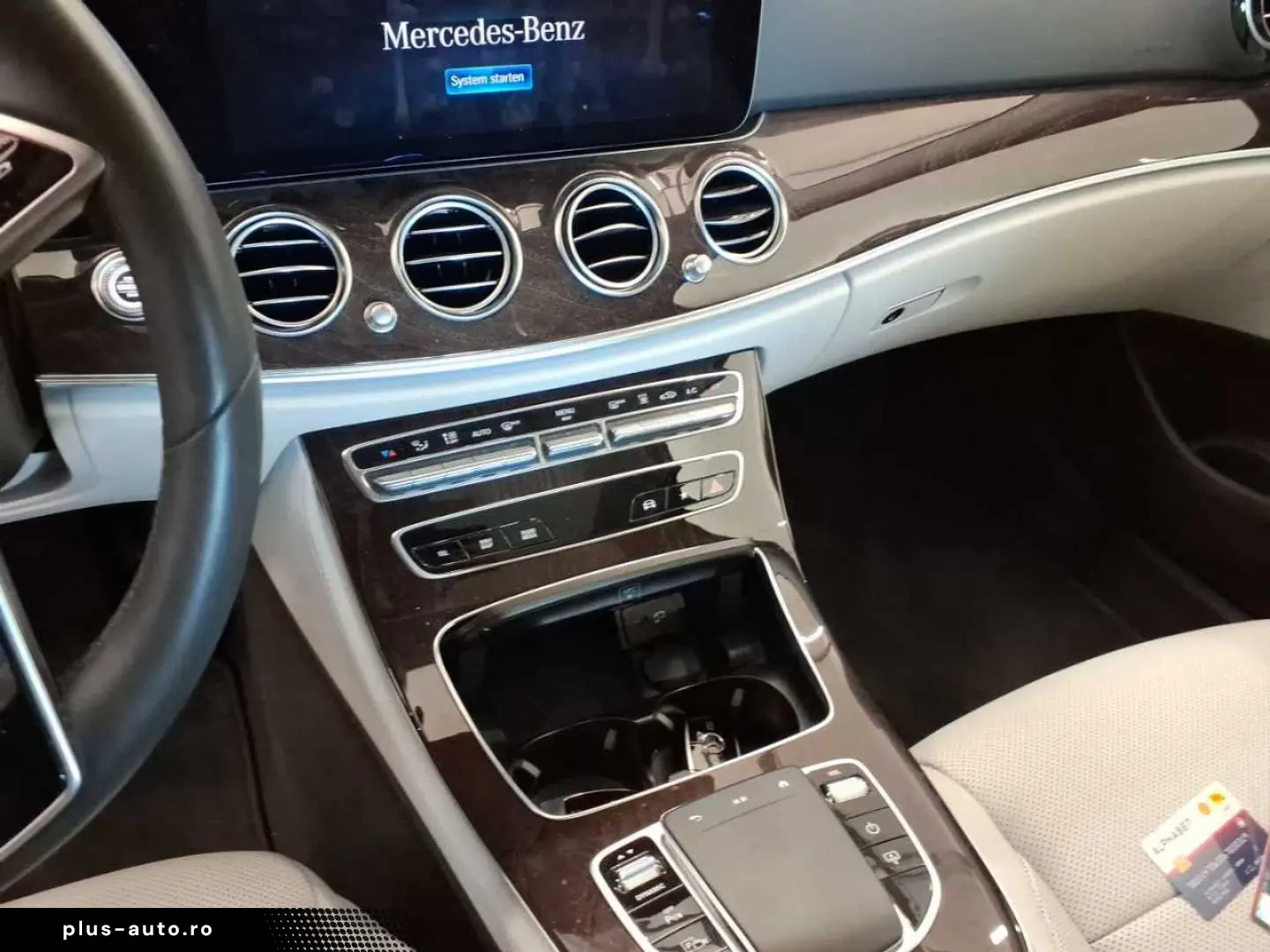 MERCEDES-BENZ E 300 e AMG  ALLRAD Pano 360 HUD Memor&hellip;