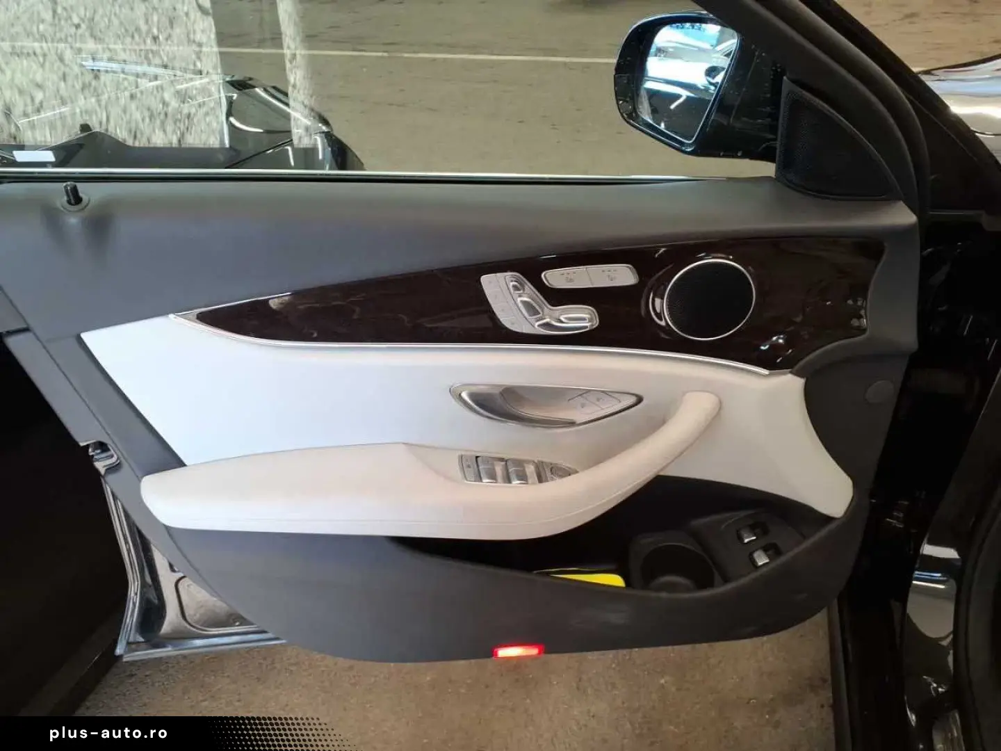 MERCEDES-BENZ E 300 e AMG  ALLRAD Pano 360 HUD Memor&hellip;