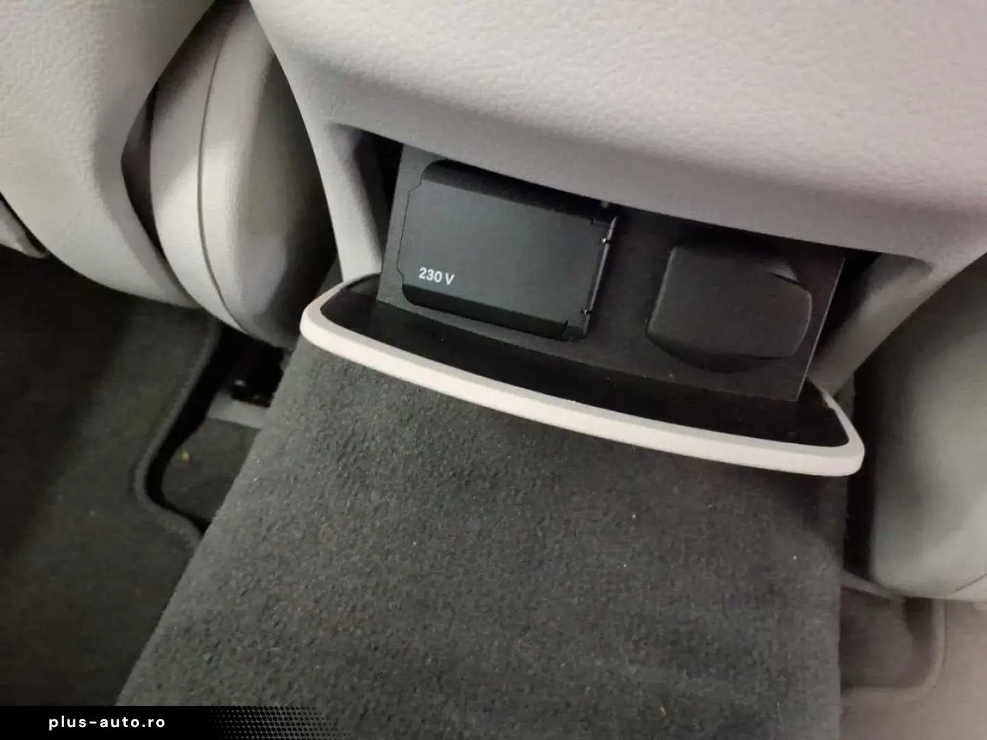 MERCEDES-BENZ E 300 e AMG  ALLRAD Pano 360 HUD Memor&hellip;