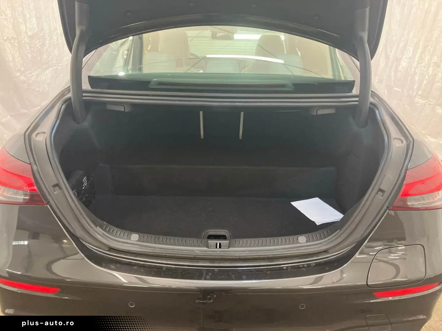 MERCEDES-BENZ E 300 e AMG  ALLRAD Pano 360 HUD Memor&hellip;