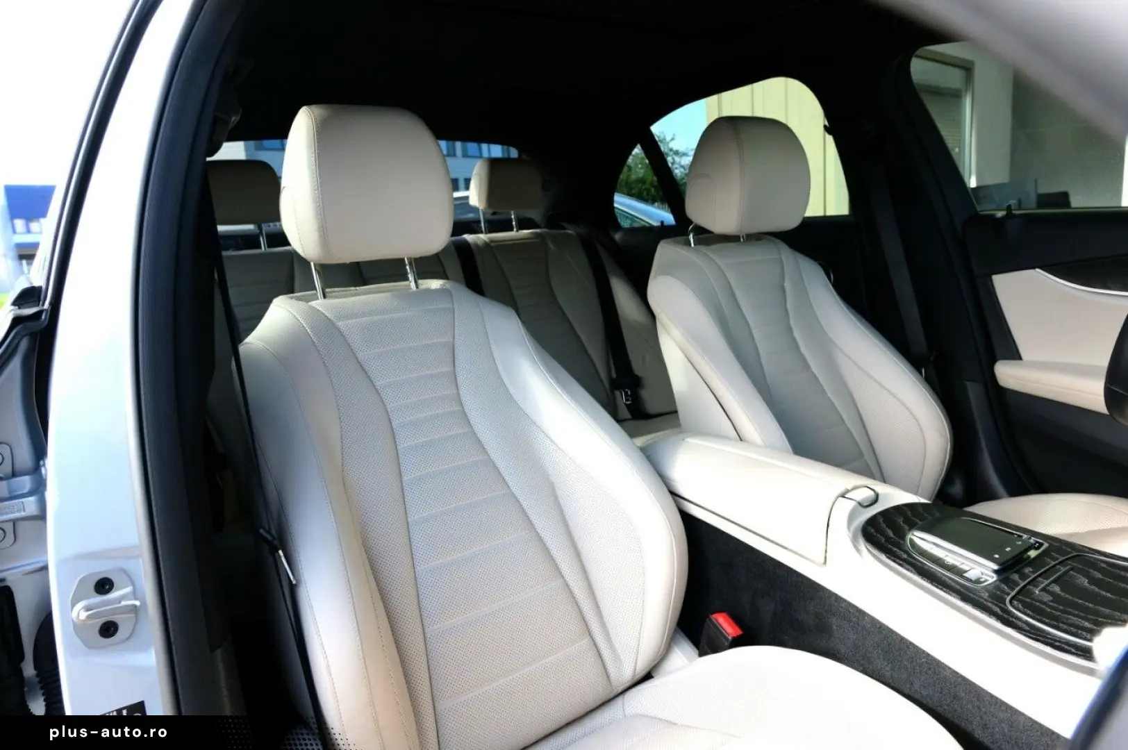 MERCEDES-BENZ E 400 d 4M AMG HUD Airmatic Standheizu&hellip;