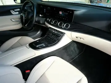 MERCEDES-BENZ E 400 d 4M AMG HUD Airmatic Standheizu&hellip;