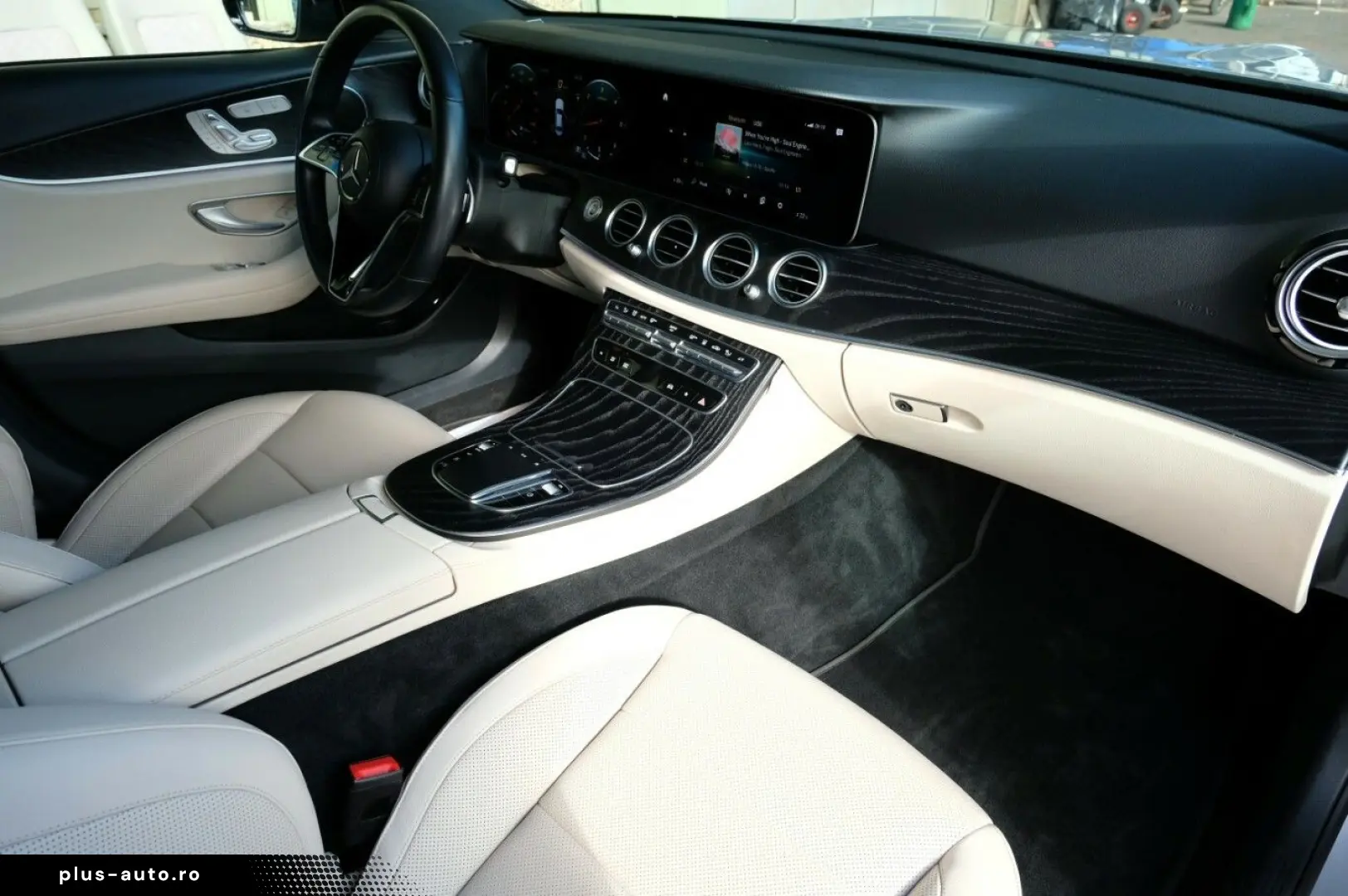MERCEDES-BENZ E 400 d 4M AMG HUD Airmatic Standheizu&hellip;