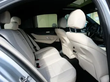 MERCEDES-BENZ E 400 d 4M AMG HUD Airmatic Standheizu&hellip;