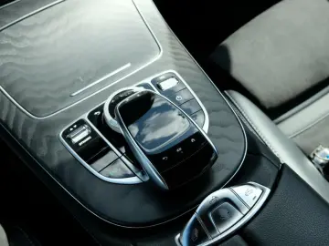 MERCEDES-BENZ E 400 d 4M AMG HUD Airmatic Standheizu&hellip;