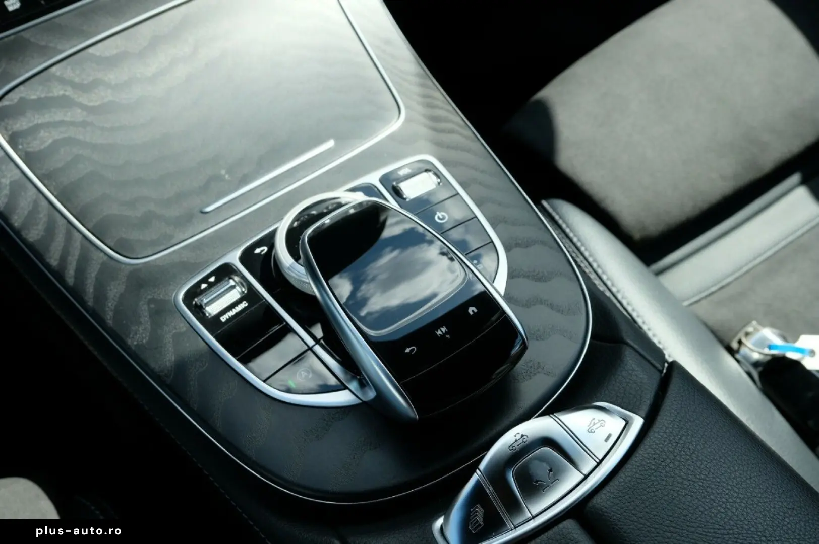 MERCEDES-BENZ E 400 d 4M AMG HUD Airmatic Standheizu&hellip;