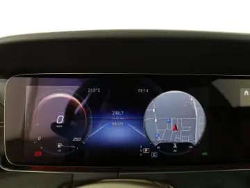 MERCEDES-BENZ E 400 d 4M Coupé AMG NIGHT DISTR PLUS &hellip;