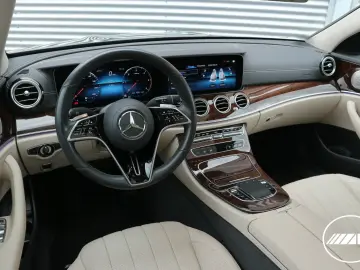 MERCEDES-BENZ E 300d 4M AMG MASSAGE PANO BURM MULTIBEAM 360
