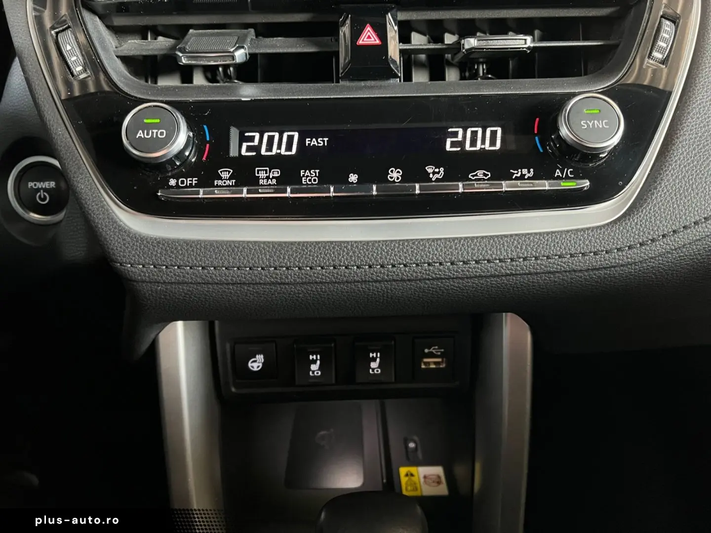 TOYOTA Corolla Cross Hybrid 2.0 4x4 Team D  LED CAM SHZ