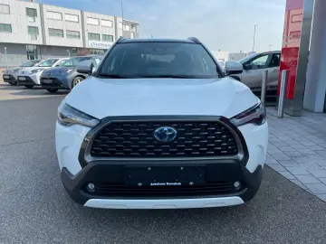 TOYOTA Corolla Cross Hybrid AWD Team Deutschland