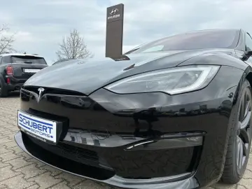 TESLA Model S Long Range Luftfederung Panorama 360 Kam