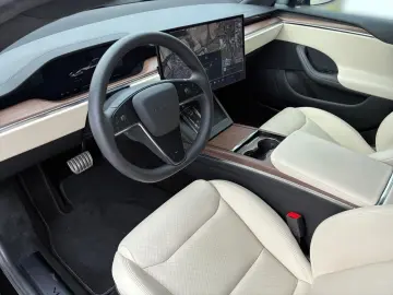 TESLA Model S Long Range Luftfederung Panorama 360 Kam