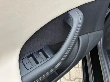 TESLA Model S Long Range Luftfederung Panorama 360 Kam
